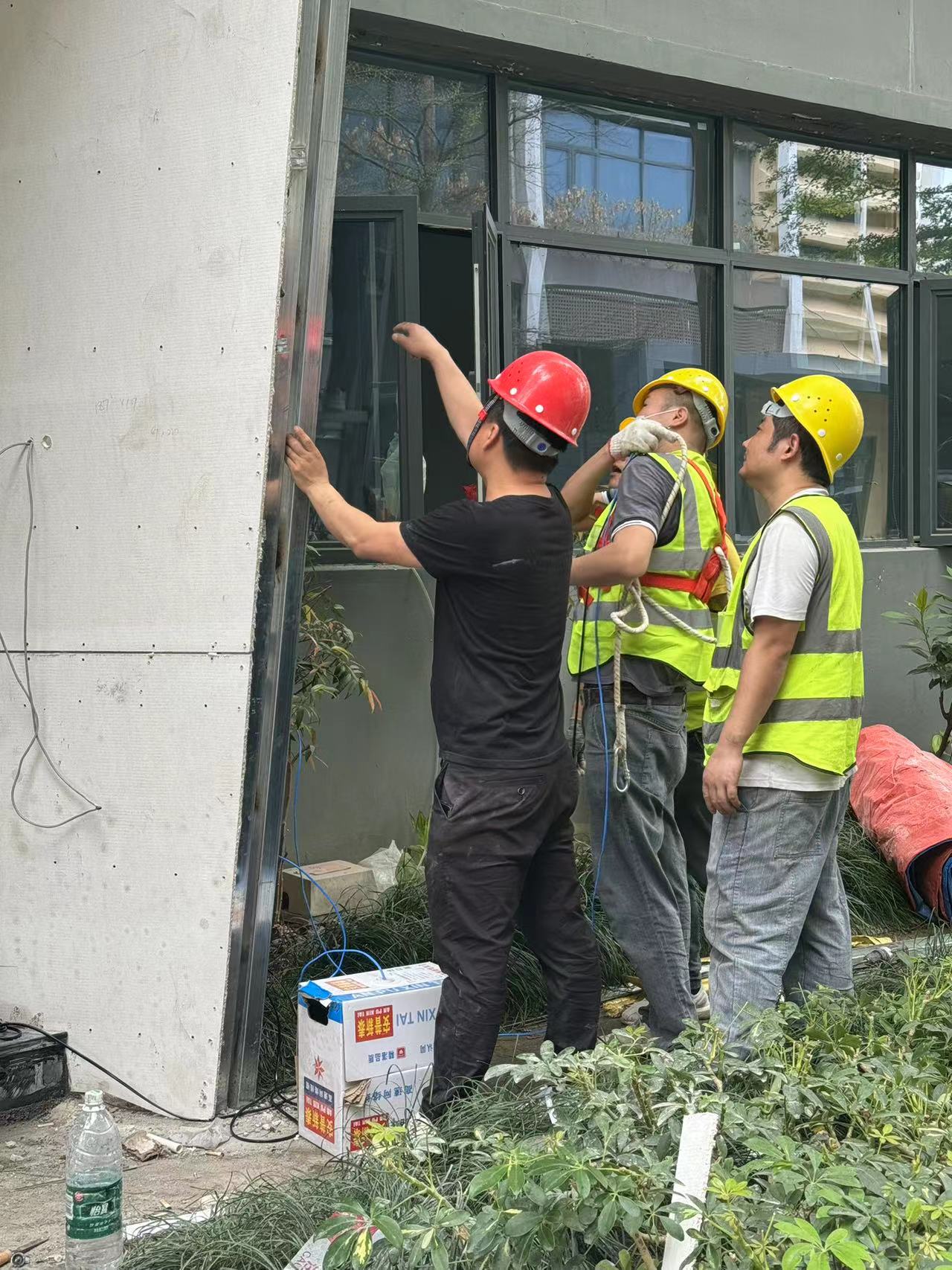 廣龍?chǎng)?泣血曝光！安裝監(jiān)控的“工藝真相”，觸目驚心！